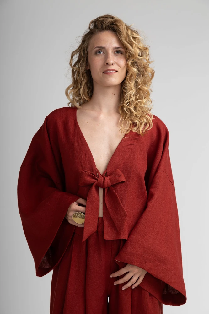 CZERWONE 2_kimono_przestrzen_obrocka.jpg