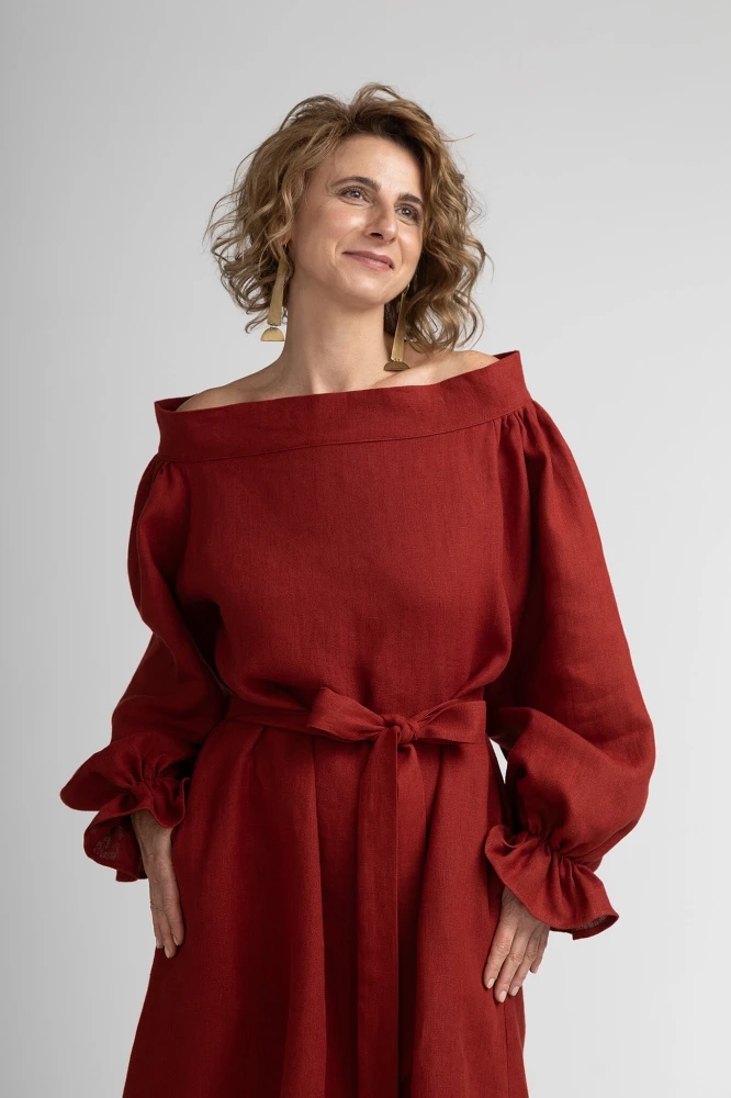 CZERWONA 2_sukienka_tchnienie_obrocka.jpg